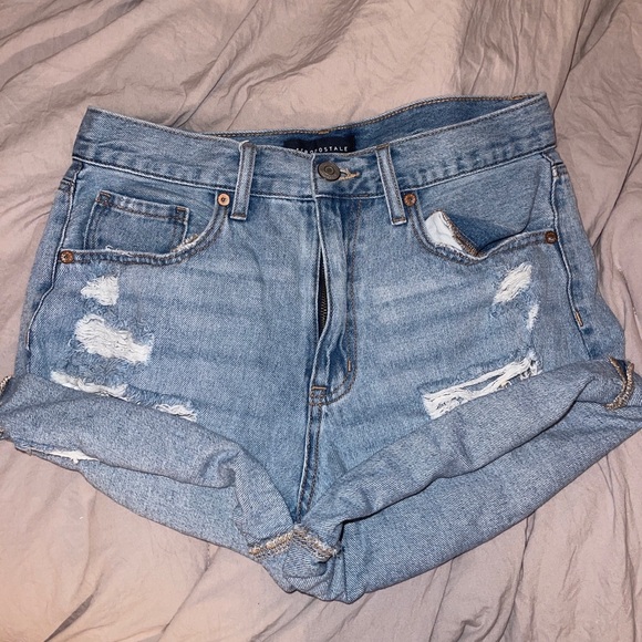 boyfriend jean shorts - Picture 1 of 2